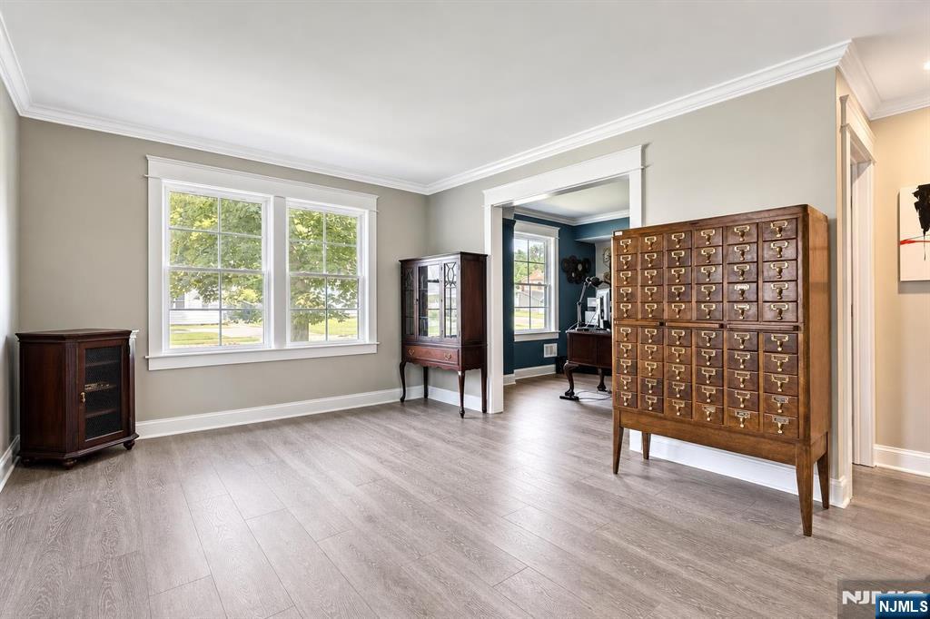 1074 Colfax Avenue - Photo 5