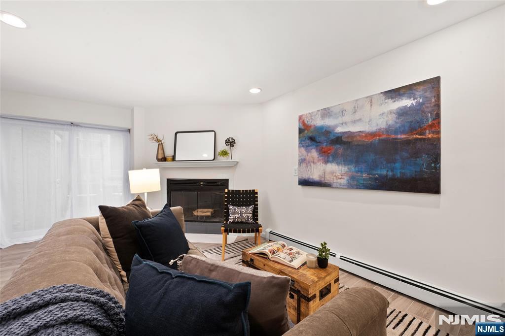 235 Park Avenue 1B - Photo 2