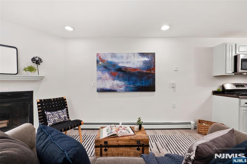 235 Park Avenue 1B - Photo 3