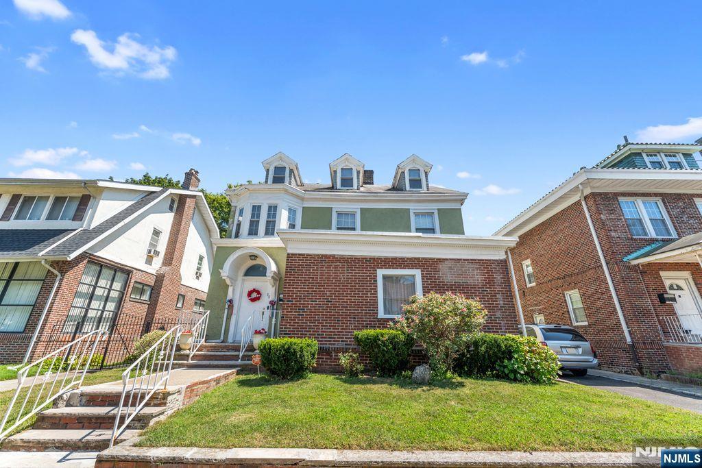 78-80 Girard Place