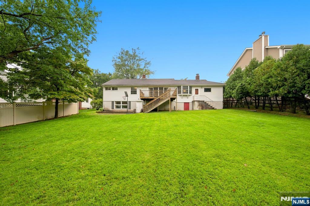 427 West Ave, Northvale, NJ 07647
