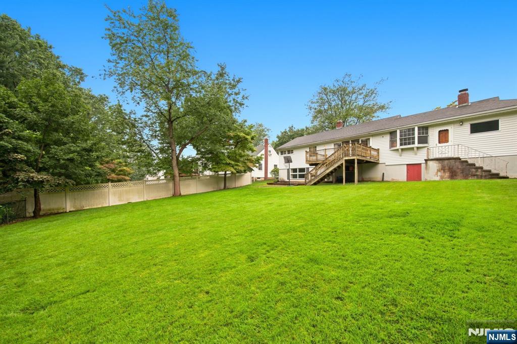 427 West Ave, Northvale, NJ 07647