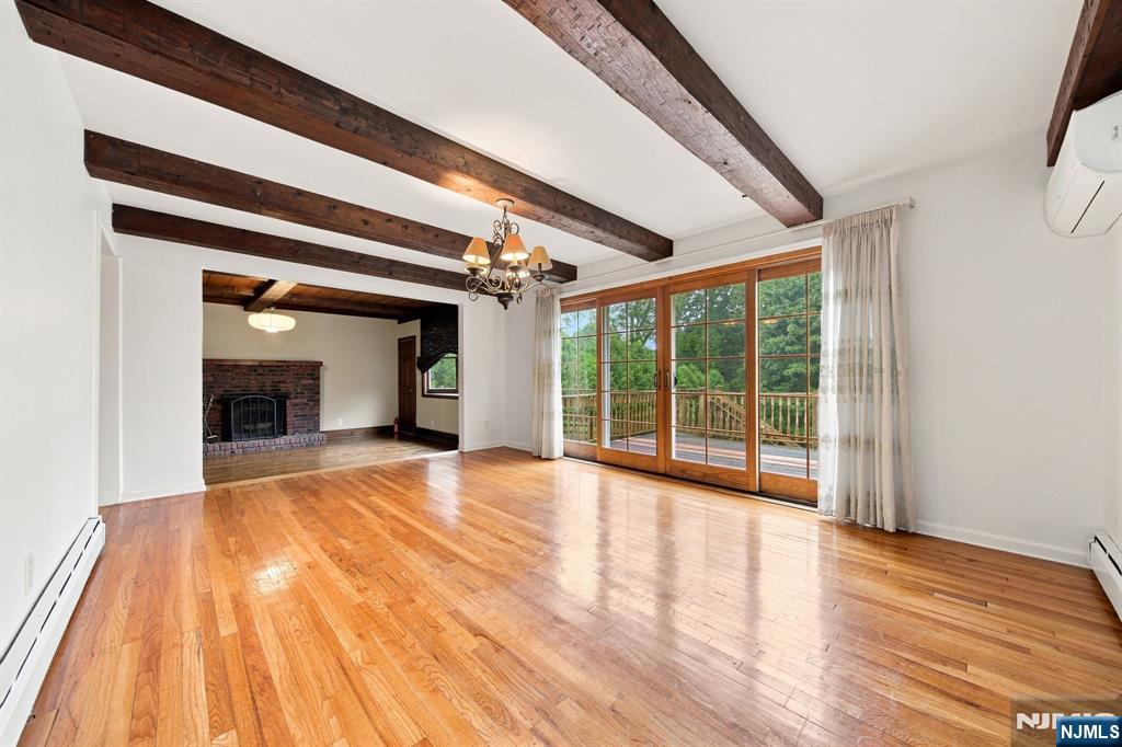 427 West Ave, Northvale, NJ 07647