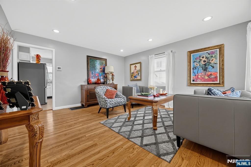258 22nd Street - Photo 5