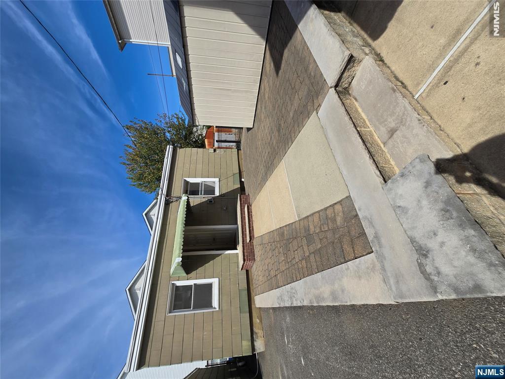 712-714 Warren Street 714 Rear - Photo 2