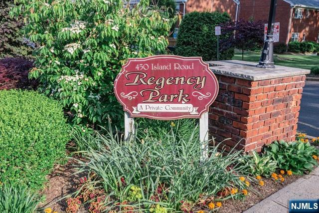 127 Regency Park - Photo 2