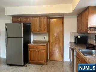 417 2nd Street 2nd Floor - Photo 4