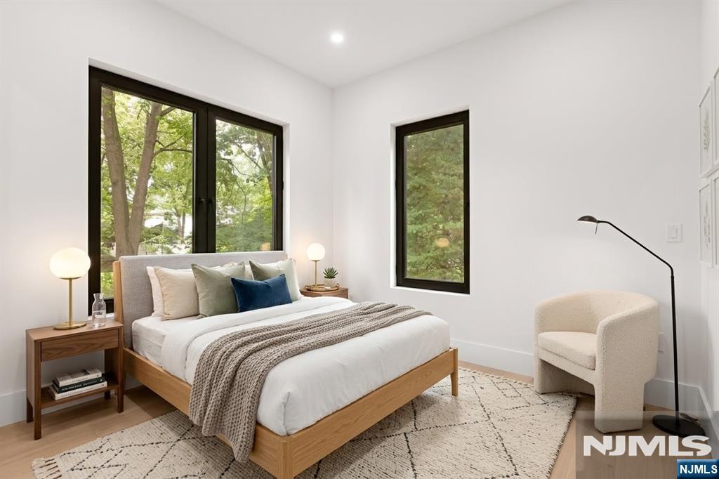 61 Ross Avenue — photo 12