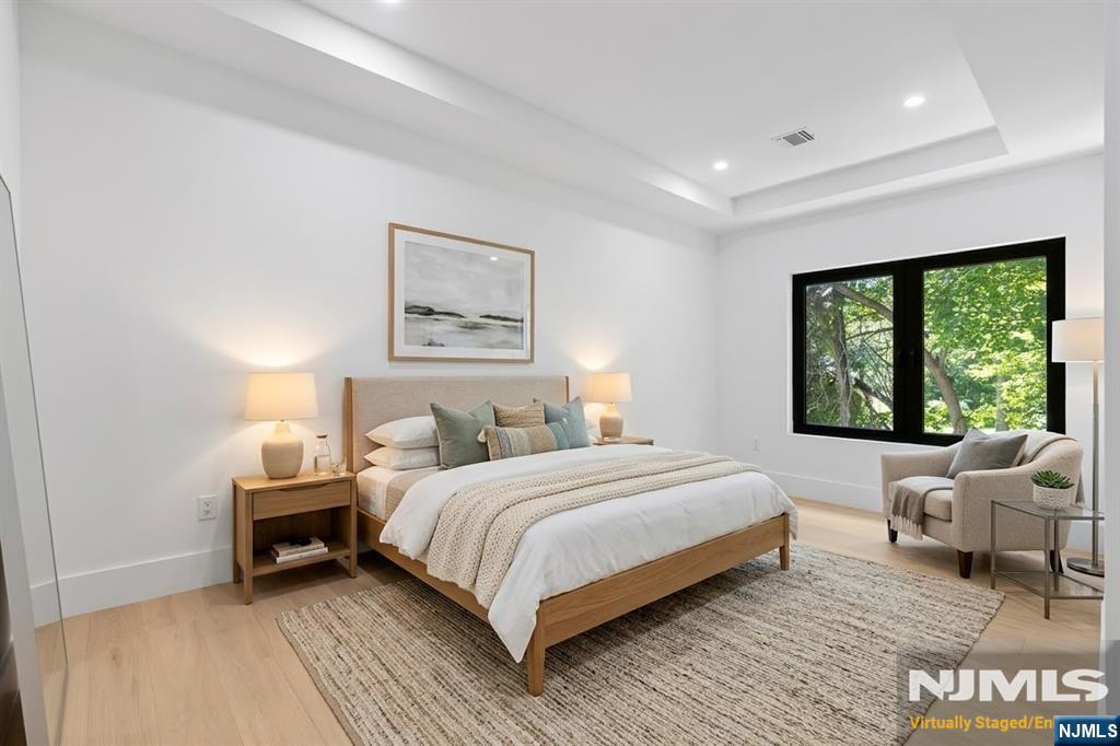 61 Ross Avenue — photo 24