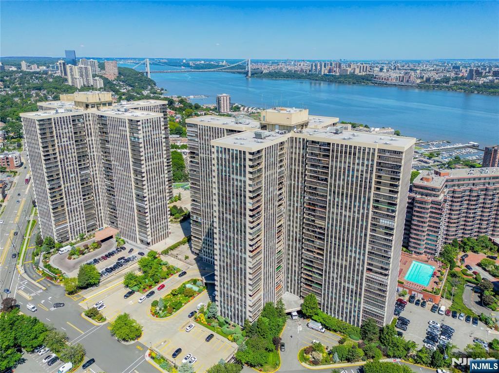 200 Winston Dr #2207, Cliffside Park, NJ 07010