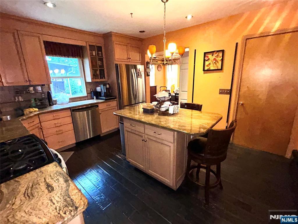 62 Tuxedo Avenue