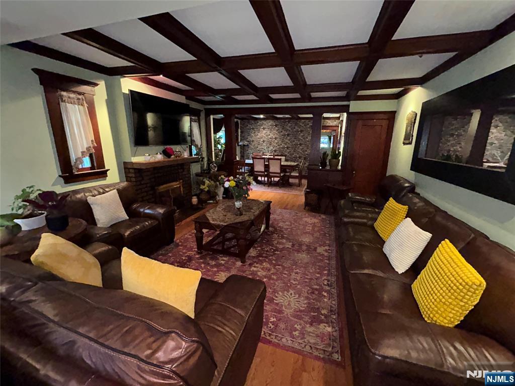 62 Tuxedo Avenue