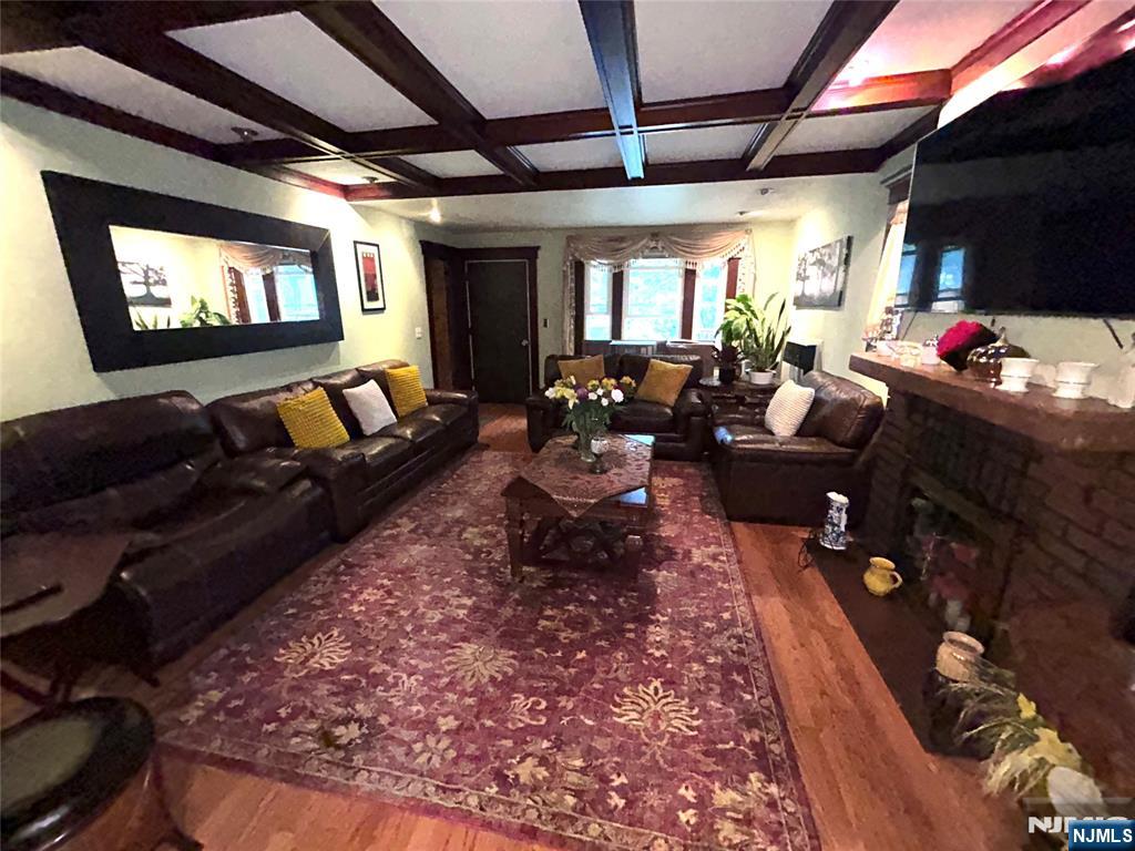 62 Tuxedo Avenue