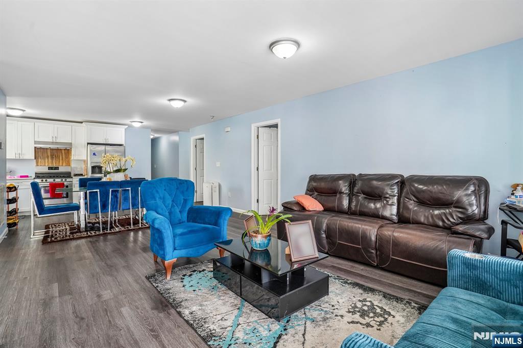 108-110 10th Street - Photo 4