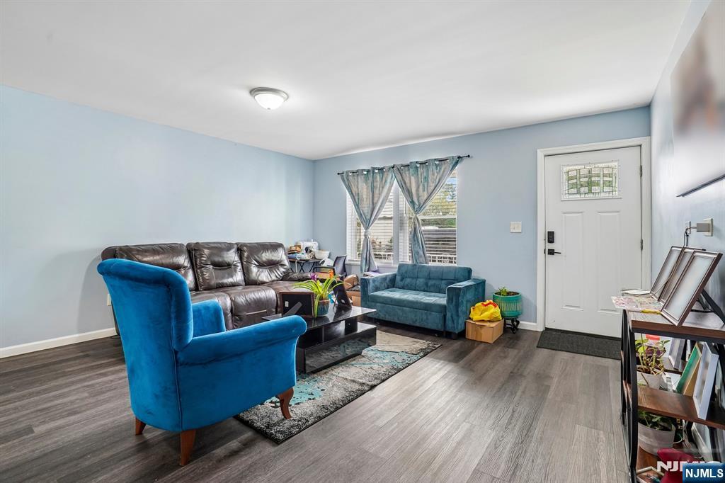 108-110 10th Street - Photo 5