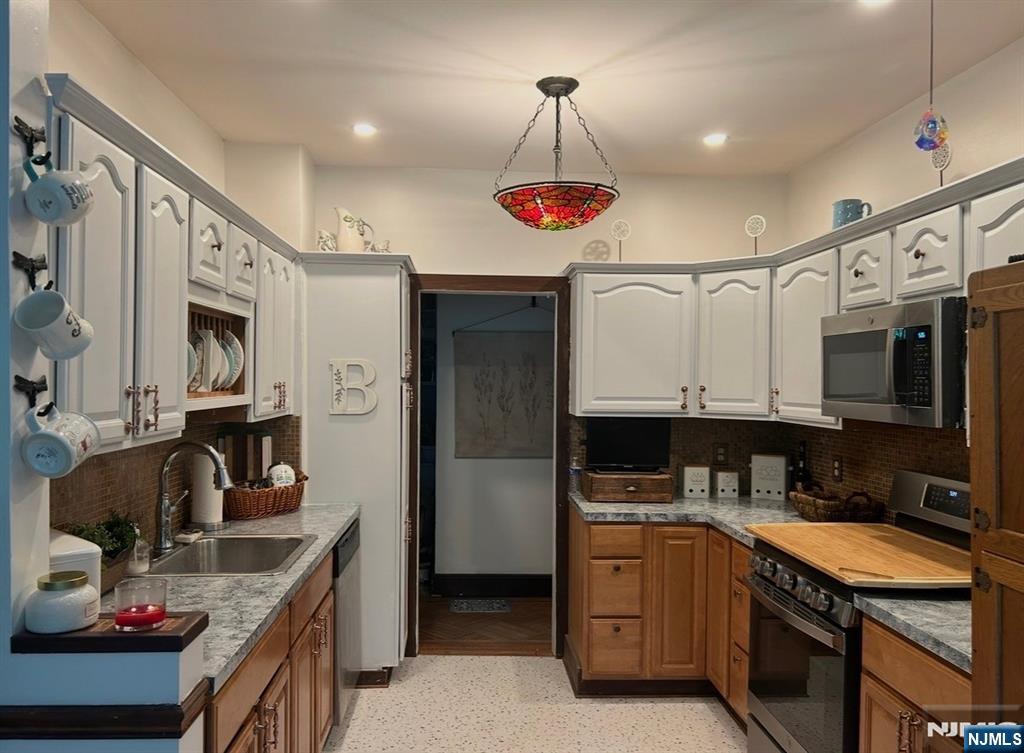 Photo 4 of House for sale at 51 Tecumseh Path, Lincoln Park Borough, NJ 07035 | MLS# 26033238 | Listing updated on 2026-10-04