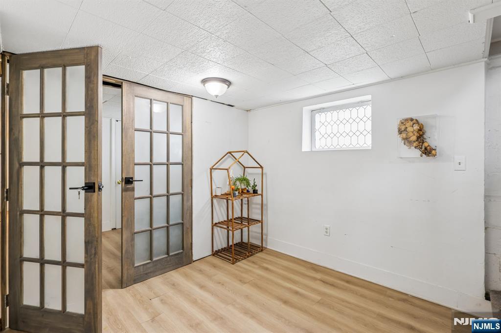 60 Palisade Avenue