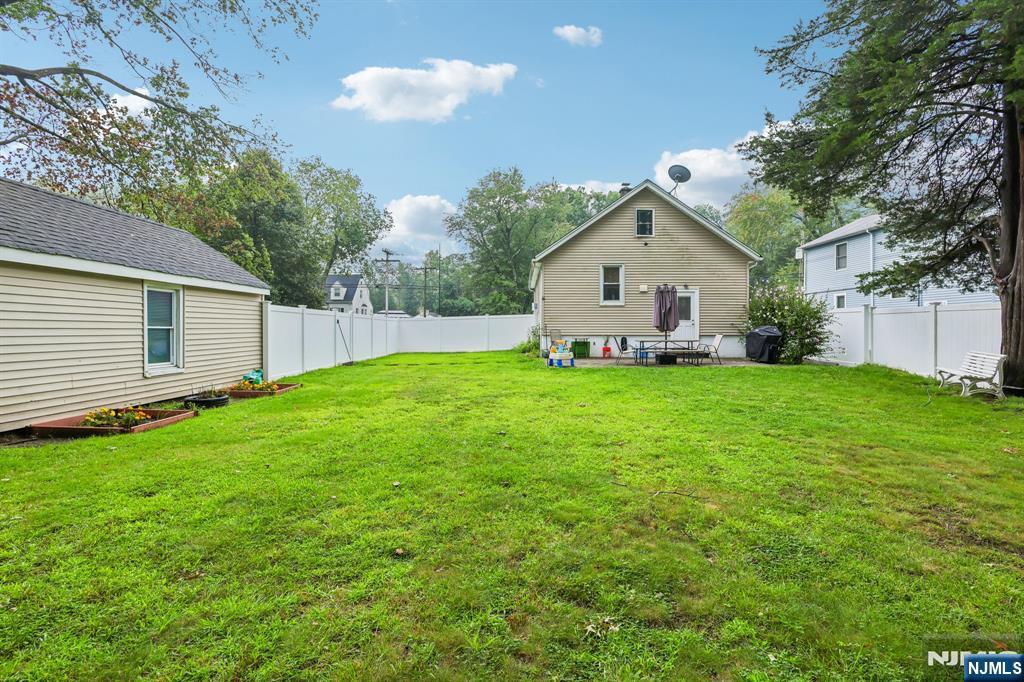 60 Palisade Avenue