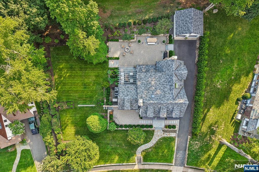 Photo 3 of Single family home for sale at 71 Gilbert Rd, Ho Ho Kus, NJ 07423 | MLS# 26033251 | Listing updated on 2026-09-15
