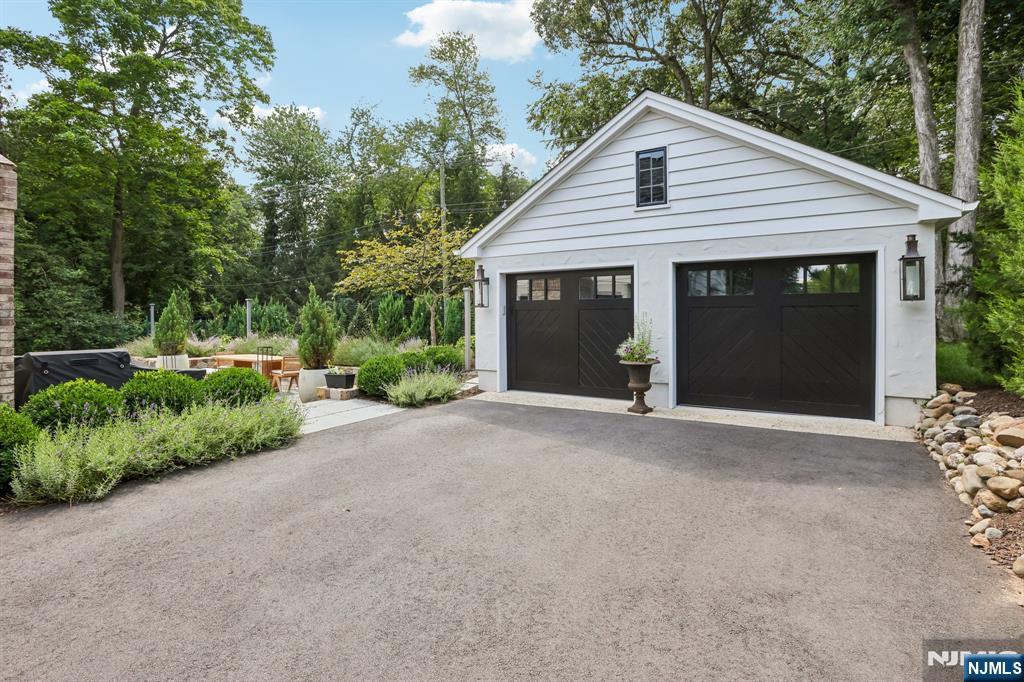 71 Gilbert Road — photo 45