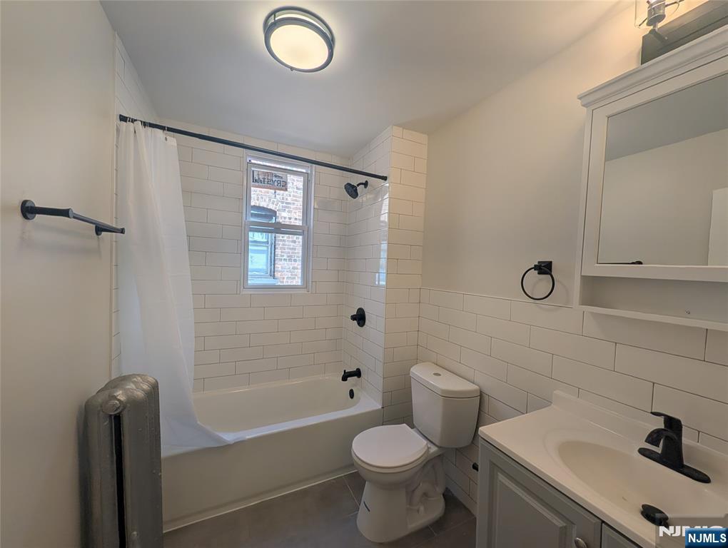 173-179 Madison Street C5 - Photo 3