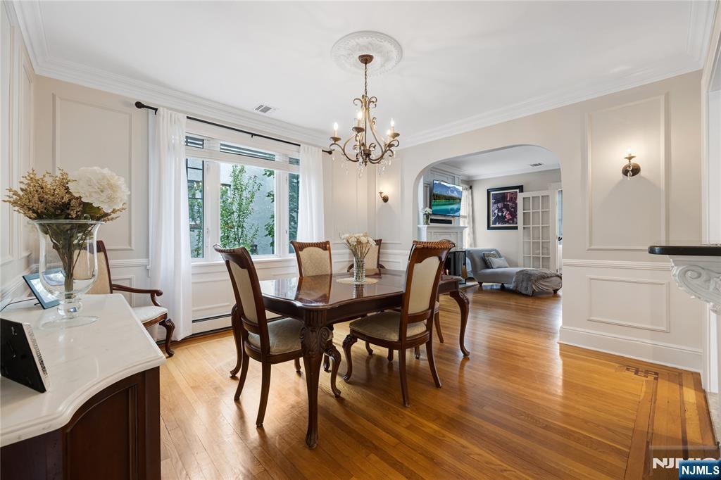 84 Vanderburgh Avenue