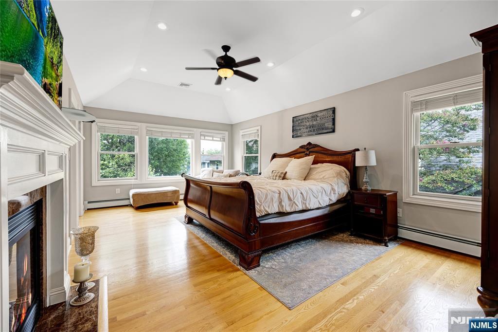 84 Vanderburgh Avenue