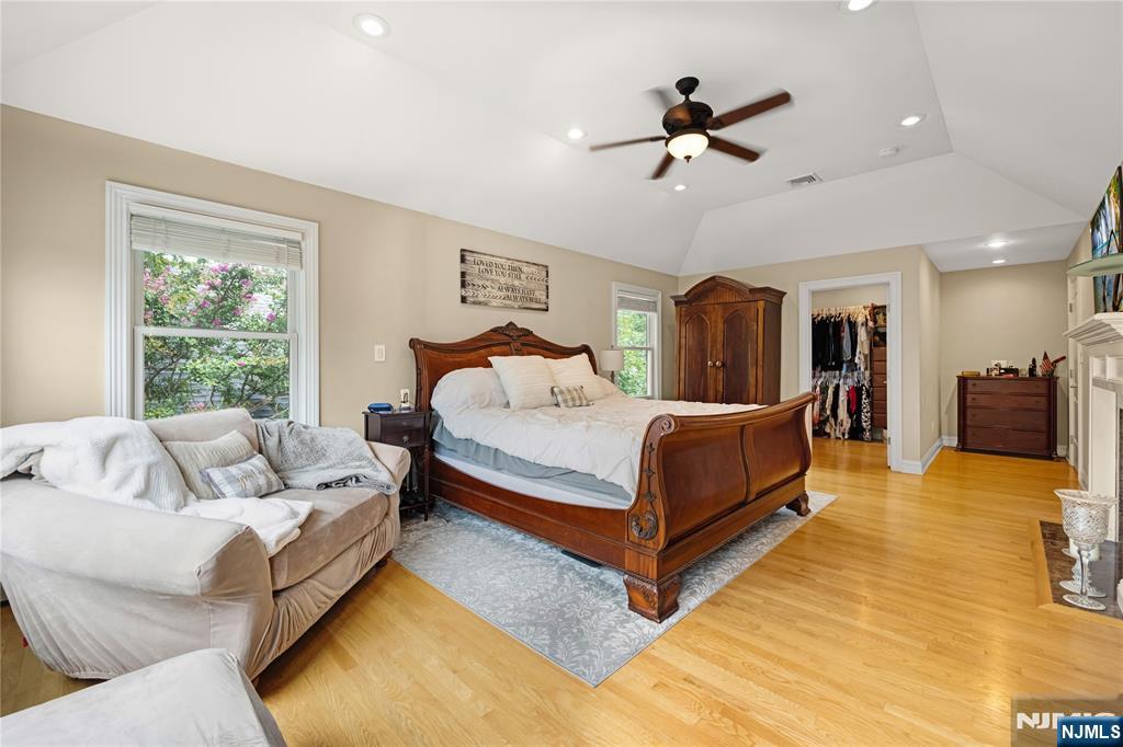 84 Vanderburgh Avenue