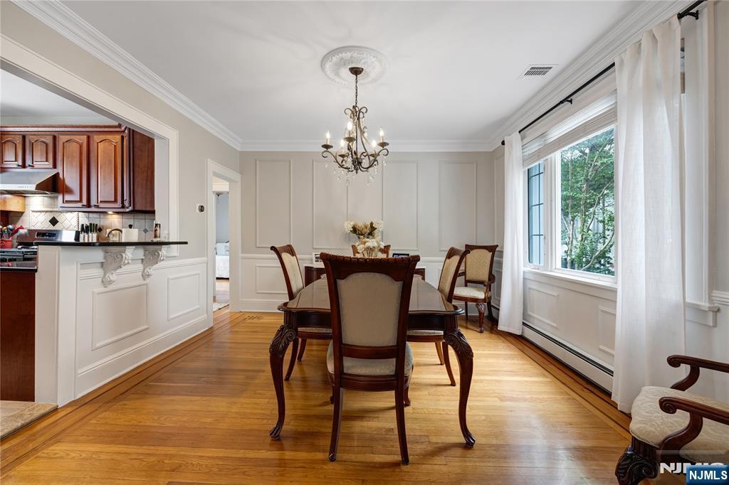 84 Vanderburgh Avenue