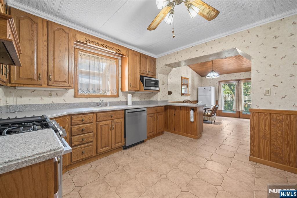 30 Hepburn Road
