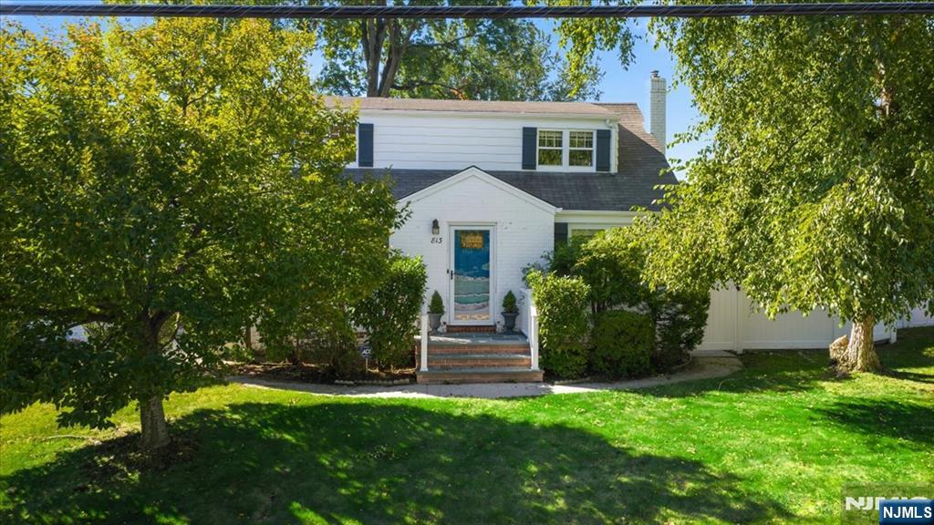 813 Ridgewood Avenue - Photo 1