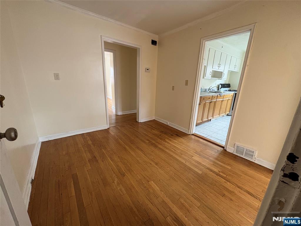 138 Midland Place Second floor - Photo 1