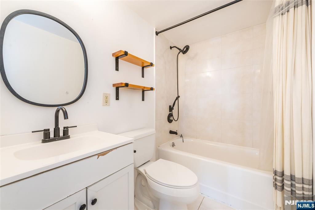 344 Prospect Avenue 6E - Photo 5