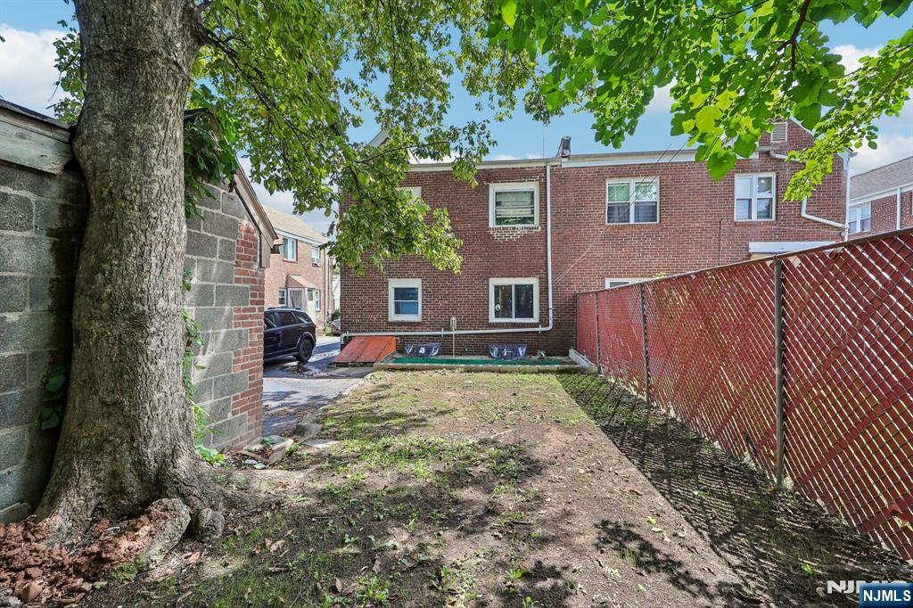 183 Norman Road