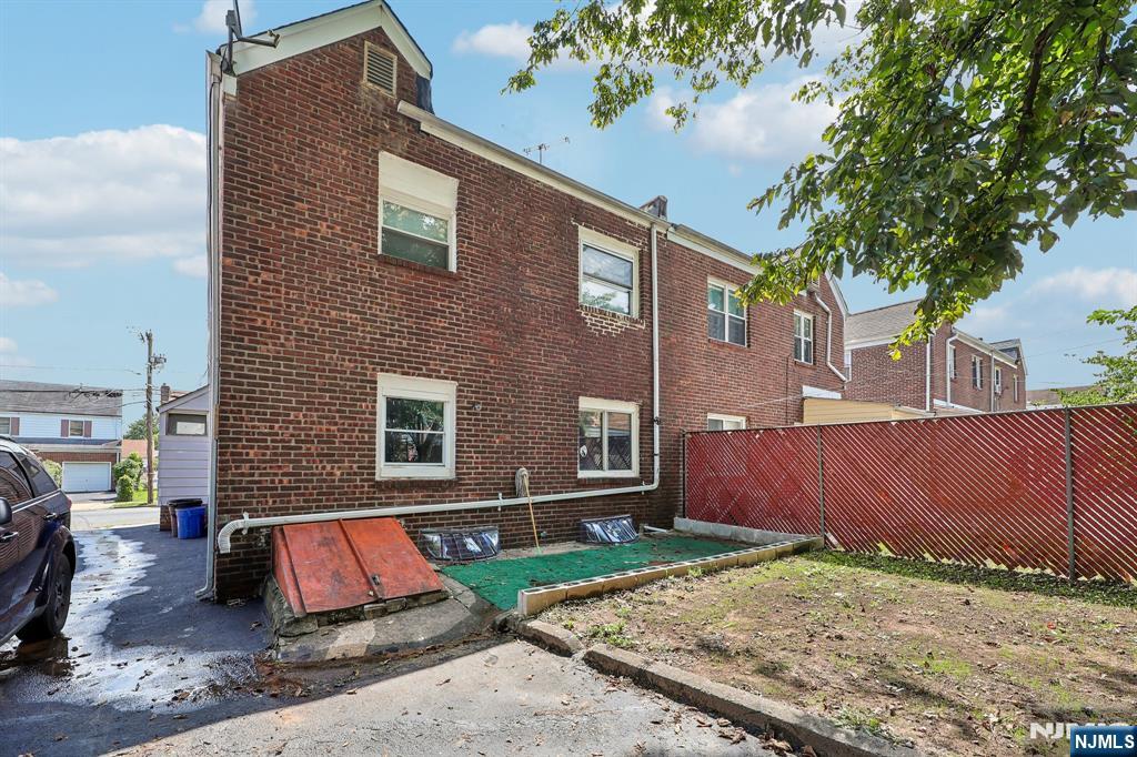 183 Norman Road