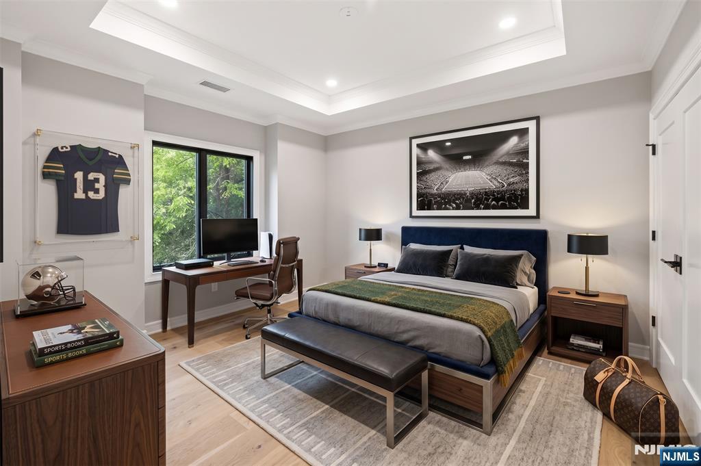 455 Sunset Avenue — photo 16