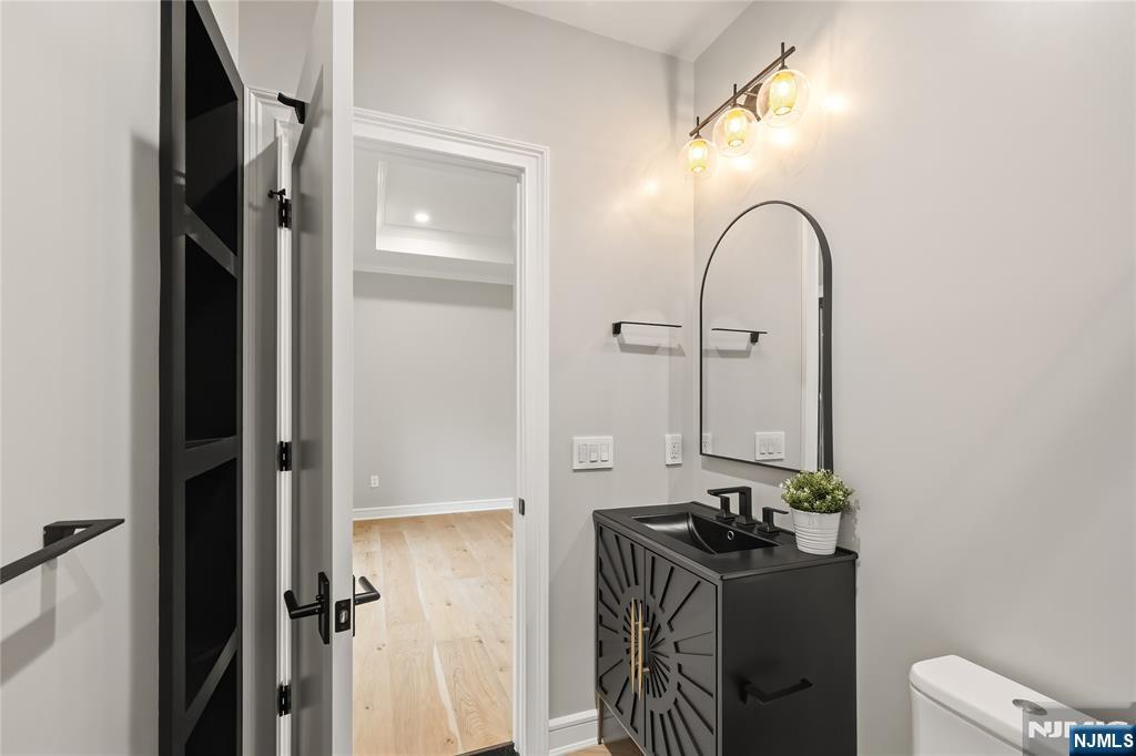 455 Sunset Avenue — photo 21