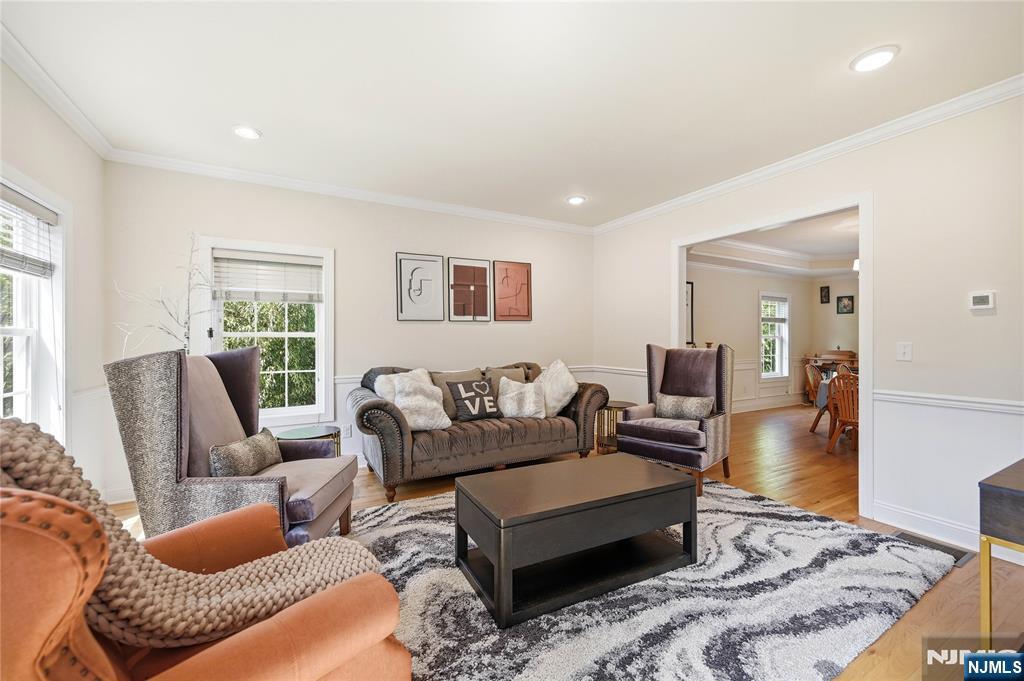 5 Jared Place