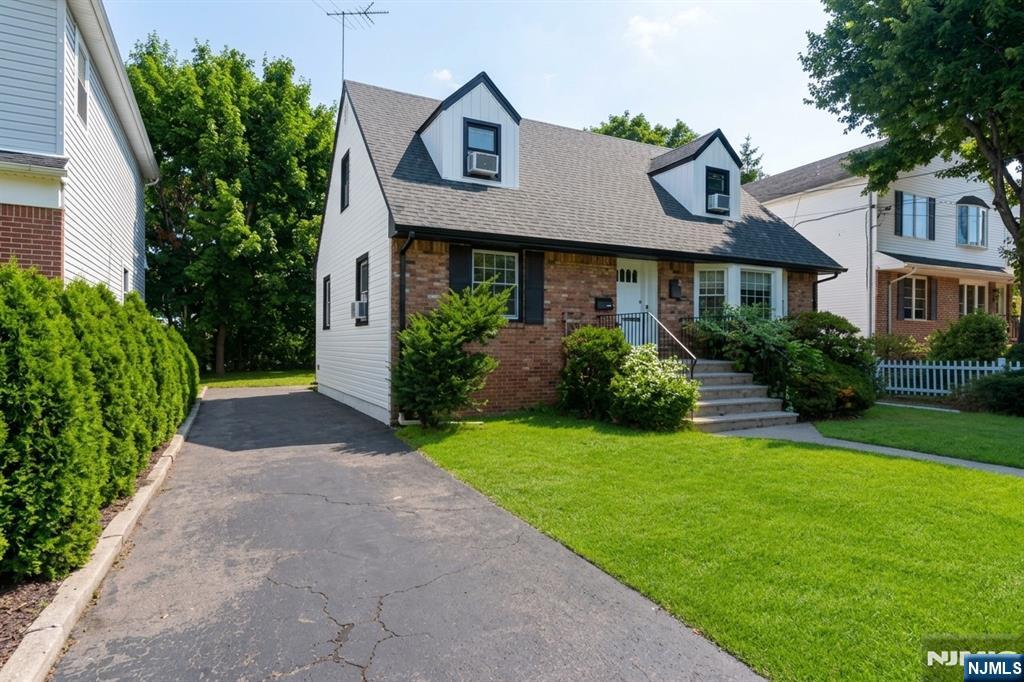 422 Union Ave, Rutherford, NJ 07070