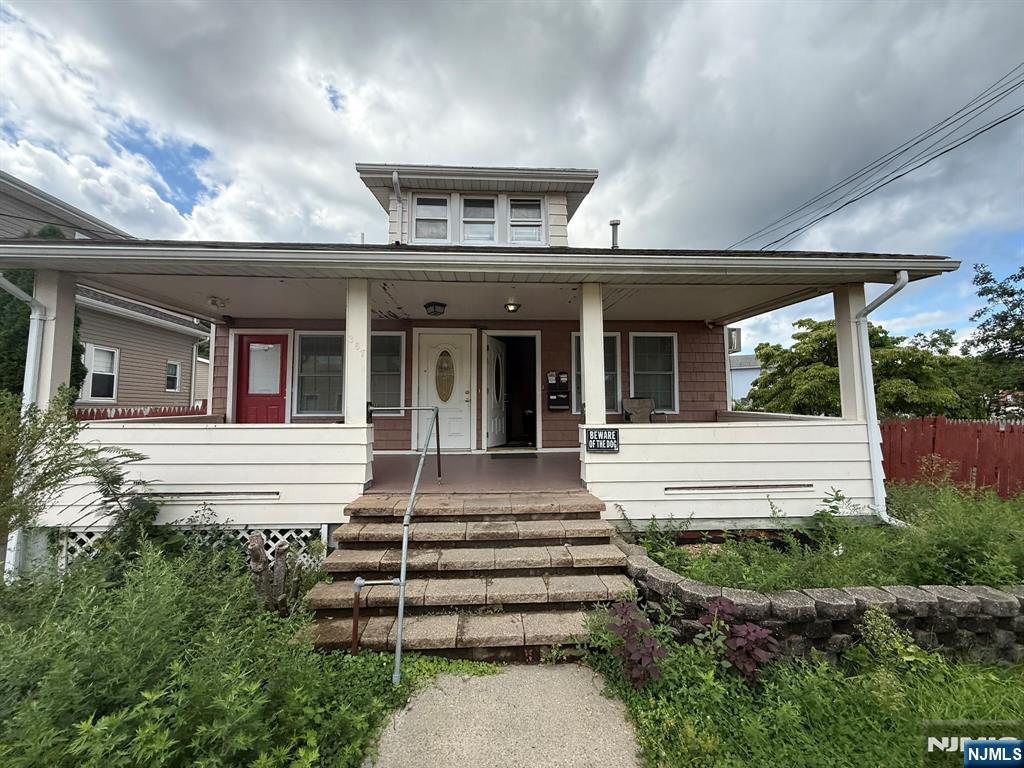 367 Clinton Street - Photo 1