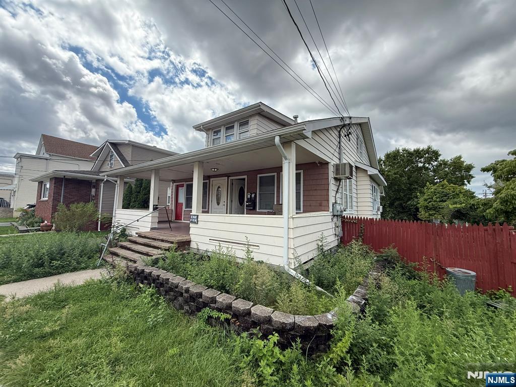 367 Clinton Street - Photo 2