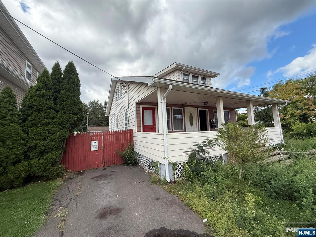 367 Clinton Street - Photo 3