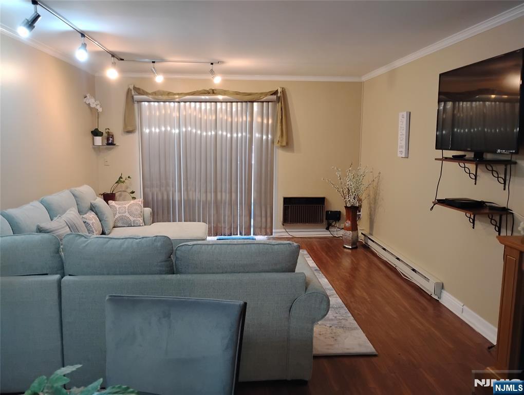 10 Orchard Street #3F