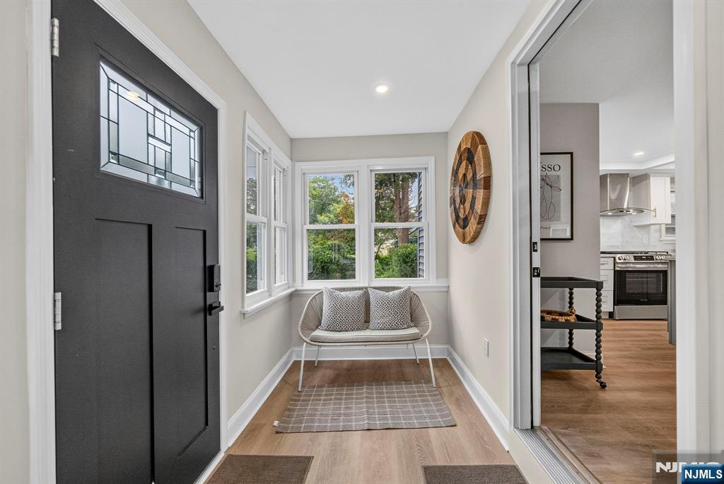 152 Washington Place - Photo 3
