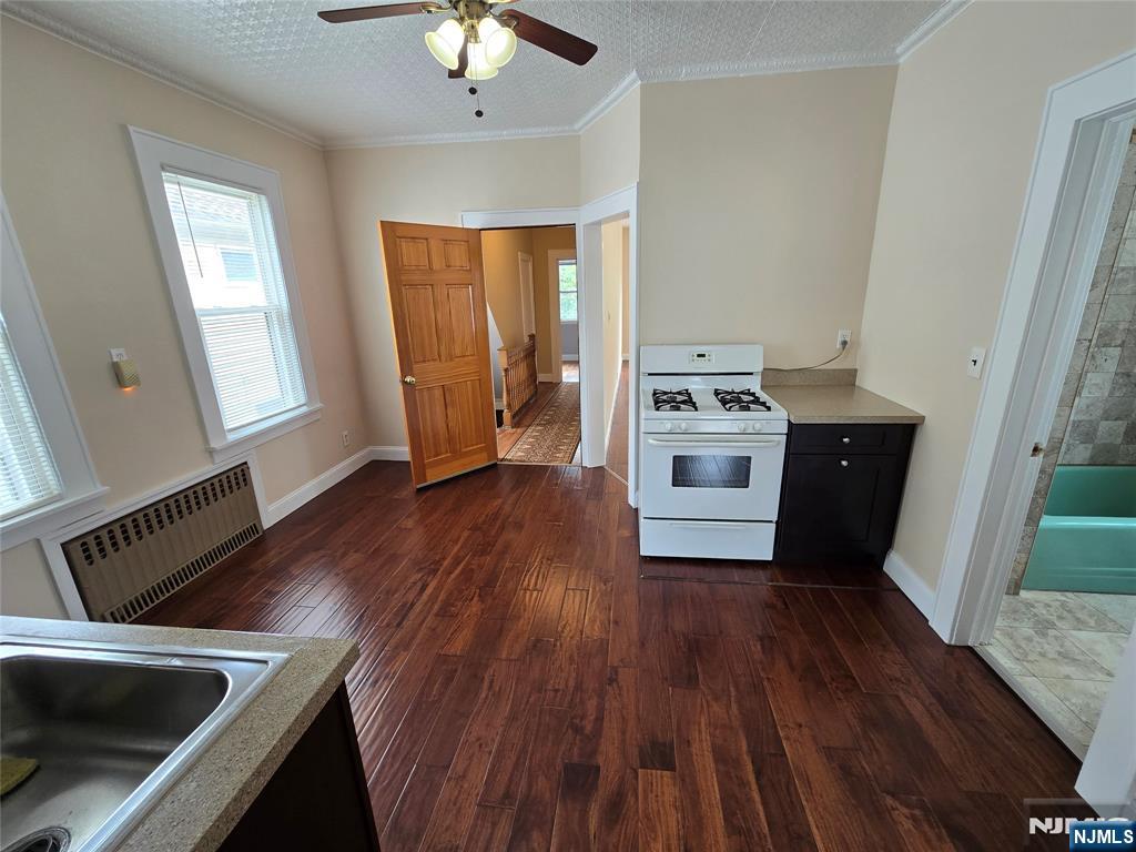 158 Knapp Avenue 2 - Photo 5