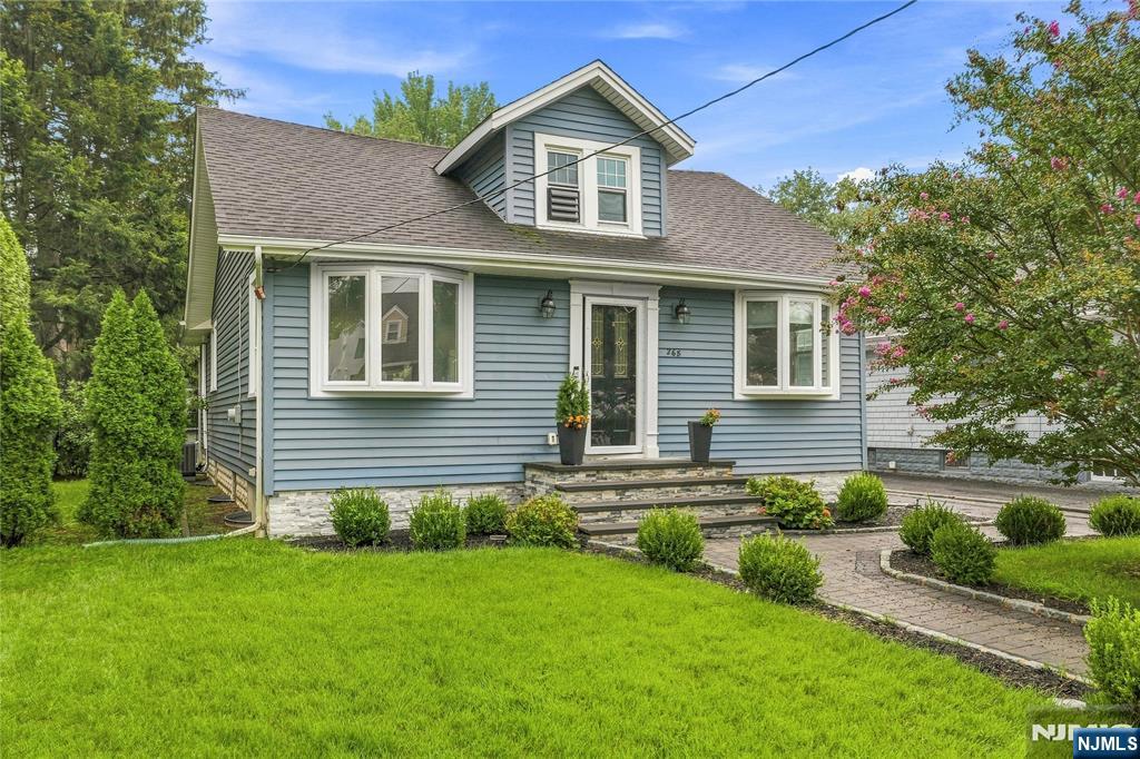 268 Demarest Avenue - Photo 2