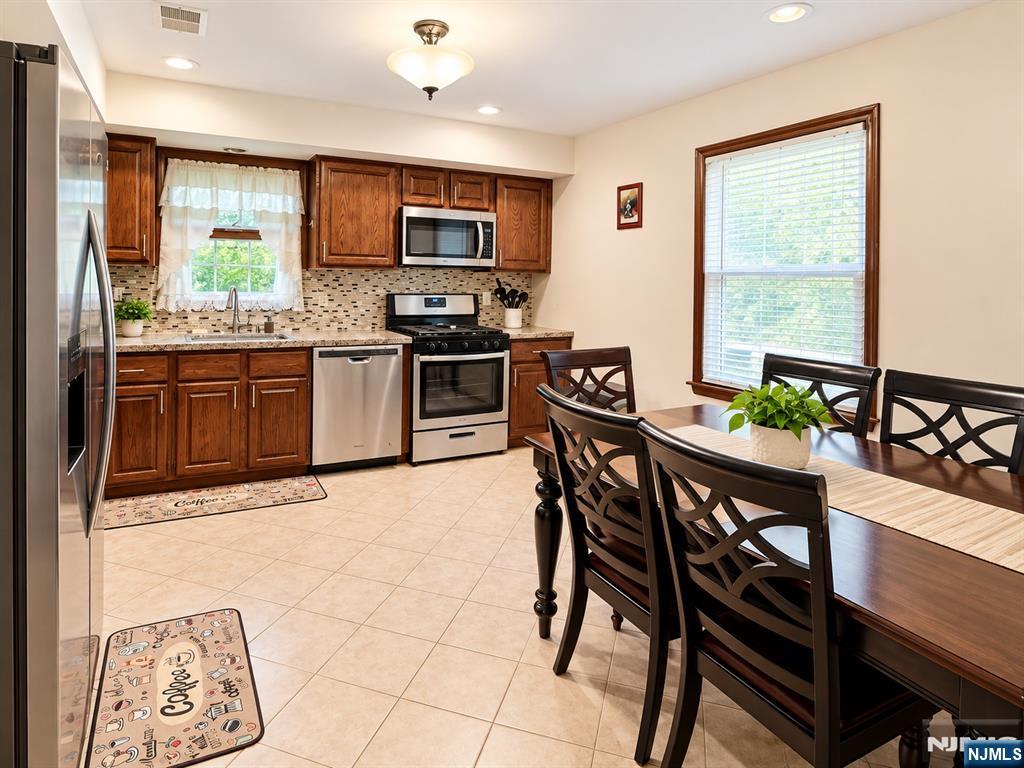 644 7th Street - Photo 2