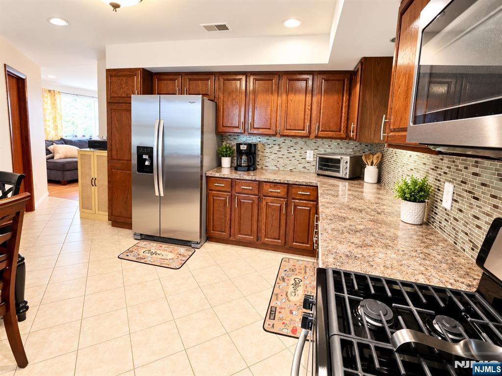 644 7th Street - Photo 4