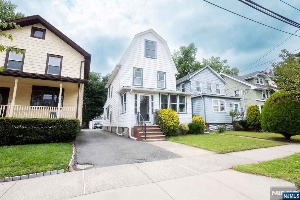 24 Maolis Avenue - Photo 2