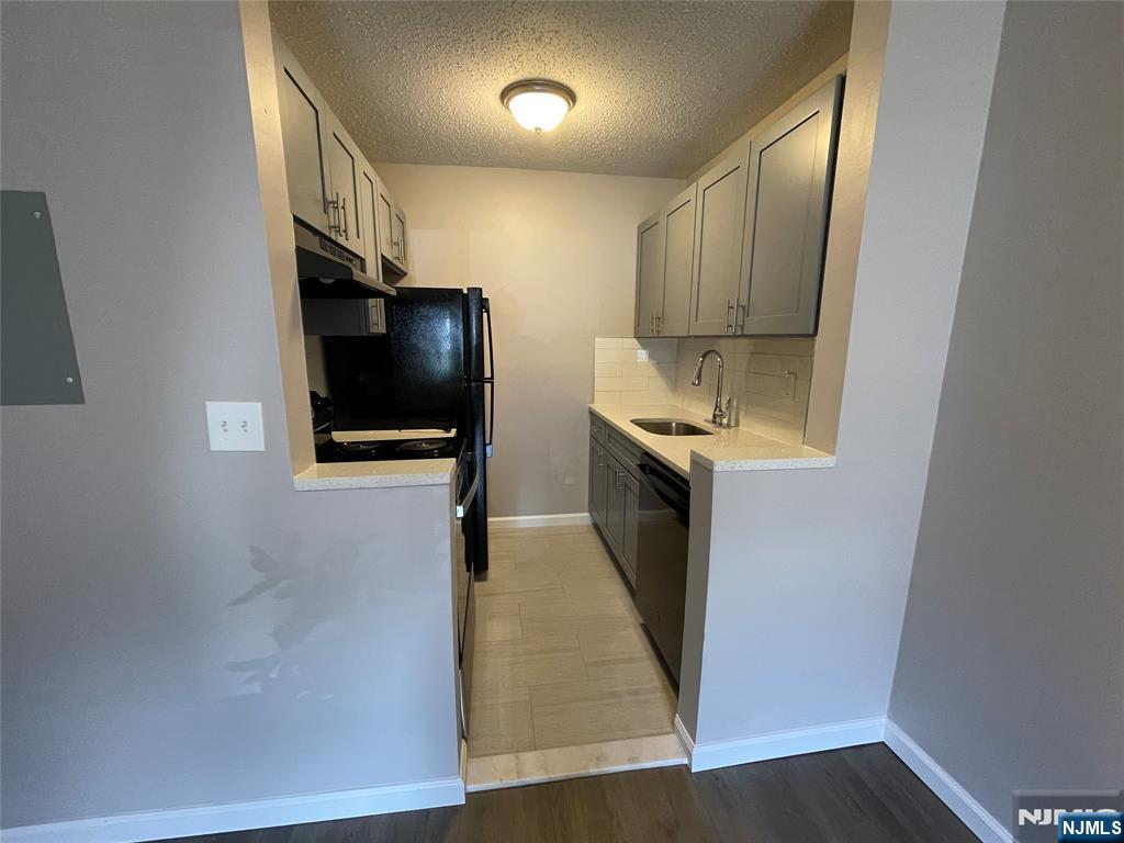 100 2nd Street 113 - Photo 4